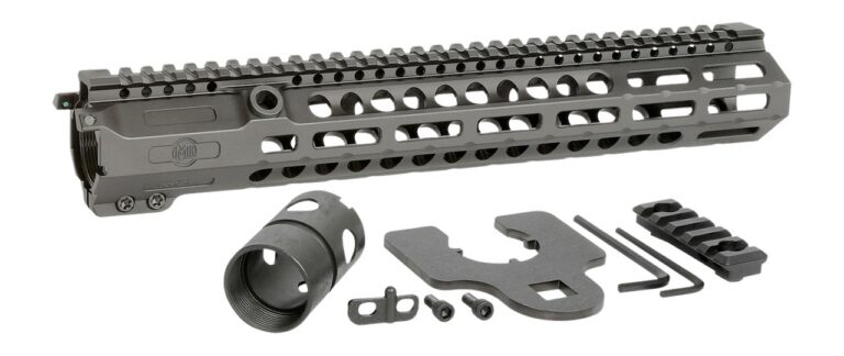 LOW COMBAT RAIL HD M-LOK HANDGUARDS FOR AR-308 LOW COMBAT RAIL HD 13.5'' M-LOK HANDGUARD FOR AR-15 BLACK