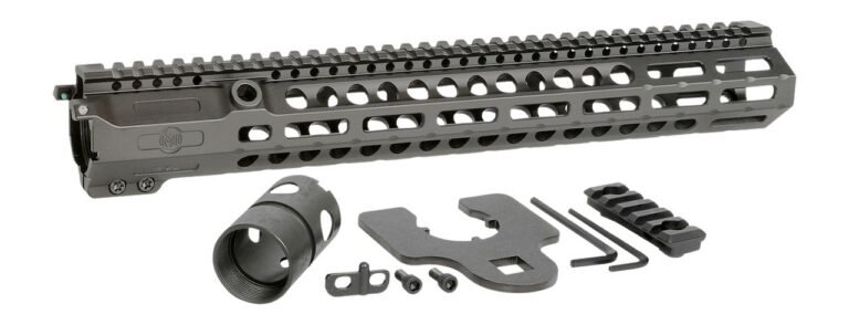LOW COMBAT RAIL HD M-LOK HANDGUARDS FOR AR-308 LOW COMBAT RAIL HD 15'' M-LOK HANDGUARD FOR AR-15 BLACK