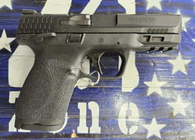 Smith & Wesson M&P 2.0 Compact 9mm Semi Auto Pistol Black, 4″