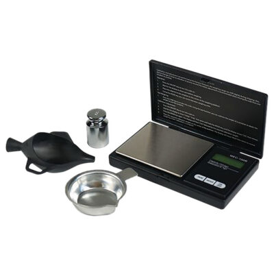 SCALE KIT INCLUDES SCALE PAN & 100G CALIBRATION WEIGHT