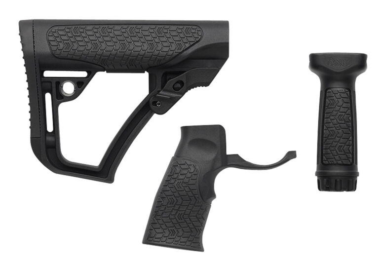AR-15 FURNITURE SET COLLAPSIBLE POLYMER FURNITURE SET COLLAPSIBLE BLACK