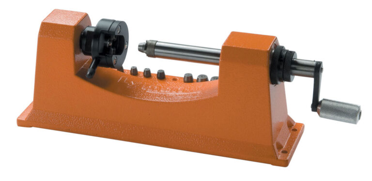 LYMAN UNIVERSAL CARBIDE CASE TRIMMER LYMAN UNIVERSAL CARBIDE CASE TRIMMER