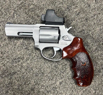 Taurus, 605 Toro, .357, revolver, Double action, Silver, 3″, holosun 507k, Extra rubber grip, Holster