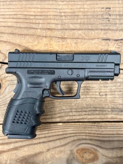 Springfield Armory XD, 40 S&W, Black, Pachmayr Grip, 1 Mag, 4″ Barrel, Black Pistol Bag