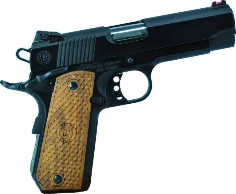 American Classic ACBC45B 1911 Bobcut 45 ACP 4.25″ 8+1 Blued Hardwood w/MAC Logo American Classic ACBC45B 1911 Bobcut 45 ACP 4.25″ 8+1 Blued Hardwood w/MAC Logo