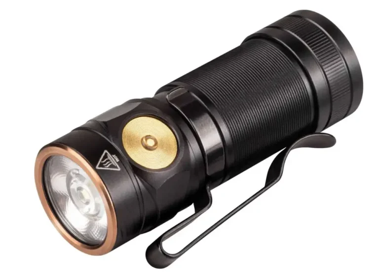 FENIX WHOLESALE FX-E18R E18R 750/150/30/5 Lumens Cree LED Aluminum Black Rechar FENIX WHOLESALE FX-E18R E18R 750/150/30/5 Lumens Cree LED Aluminum Black Rechar