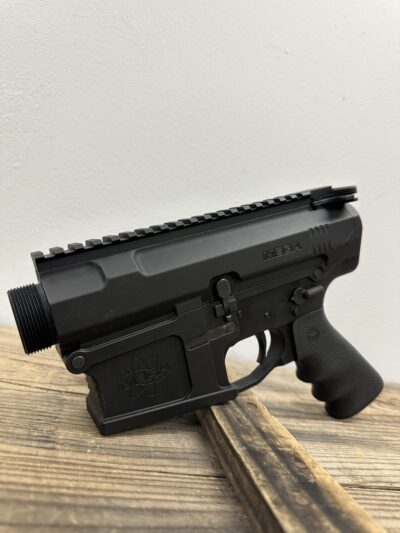 Mega Arms MA-TEN, Lower Reciever, Includes Mega Arms Upper, Charging Handle, Pistol Grip, Mil-spec Trigger Black