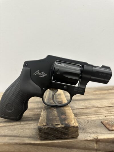 Smith & Wesson, Model 351C, Double Action Only, Metal Frame Revolver, J-Frame, 22 WMR, 1.875″ Barrel, Aluminum Alloy, Matte Finish, Black, Rubber Grips, Fixed Sights, 7 Rounds, OEM Box