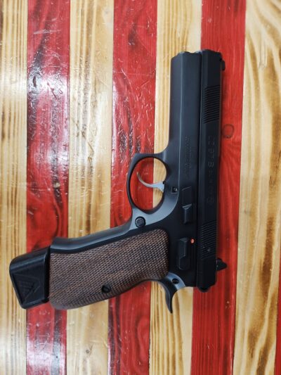 CZ 97B , Handgun, Semi Auto, DA, 45 ACP, 4.2 in Barrel, Finish Black, OEM Grips, Vedder Brown Holster, 4 Magazines