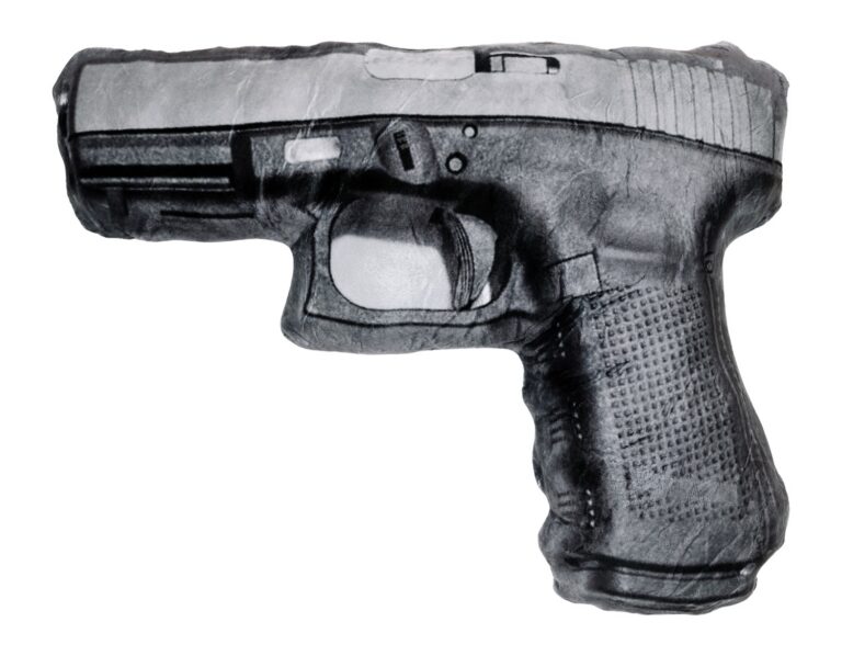 CAMP CBG-GP-1056 AUTOMATIC HANDGUN PILLOW CAMP CBG-GP-1056 AUTOMATIC HANDGUN PILLOW