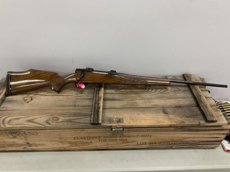 Nikko Stirling MODEL 7000 Golden Eagel, Bolt Action, 7MM Rem Mag, 22In Barrel, OEM Stock, 14k Gold plated Trigger & Eagel Emblem, Blued Finish, OEM Case, Nikko Stirling MODEL 7000 Golden Eagel, Bolt Action, 7MM Rem Mag, 22In Barrel, OEM Stock, 14k Gold plated Trigger & Eagel Emblem, Blued Finish, OEM Case,