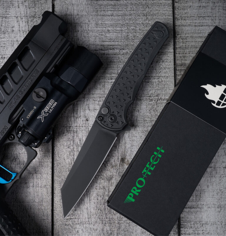Protech Malibu Atlas.1 Black
“Atlas Carry Texture” 7075 aluminum handle, DLC black MagnaCut reverse tanto blade, all black hardware, black deep carry clip Protech Malibu Atlas.1 Black
“Atlas Carry Texture” 7075 aluminum handle, DLC black MagnaCut reverse tanto blade, all black hardware, black deep carry clip