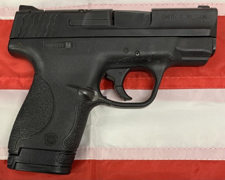 Smith & Wesson, MP9 Shield, 9MM, 3″ BBL, Semi Auto Pistol, OEM Case, Two 8 RDS Magazine, One 7 RD Magazine, Cable Lock, R- IWB Holster