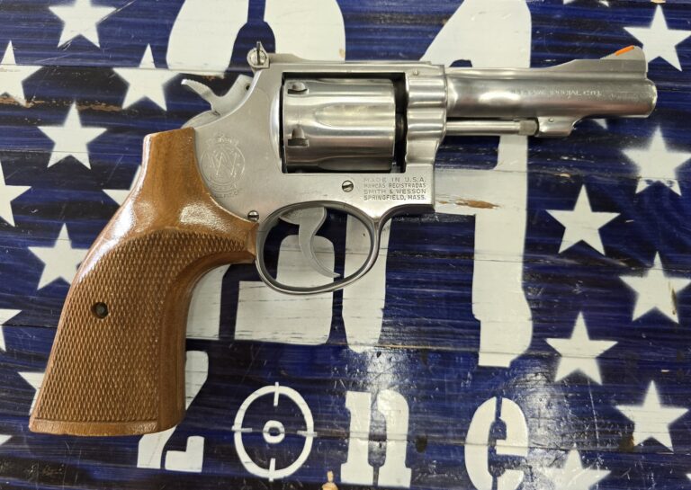 Smith & Wesson Model 67 38 SPL Double Action Revolver, Stainless 4″ Smith & Wesson Model 67 38 SPL Double Action Revolver, Stainless 4″