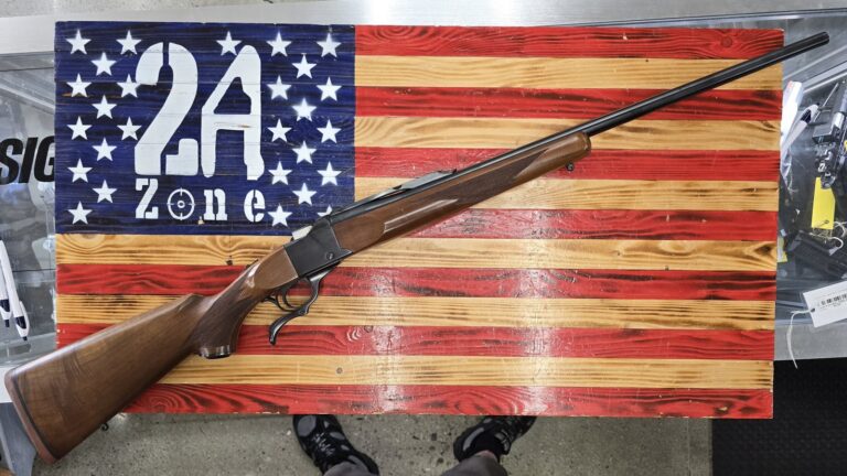 Ruger No 1 218 Bee Falling Block Single Shot Rifle, Black 26″ Ruger No 1 218 Bee Falling Block Single Shot Rifle, Black 26″
