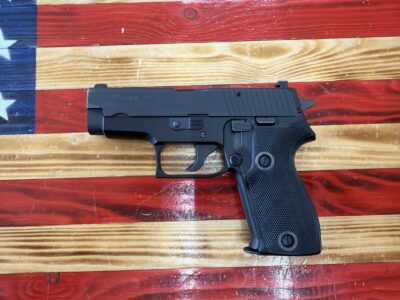 Sig Sauer,P225,Semi-Auto,9mm,Black,4″Barrel,2 Mags,Oem case,No lock