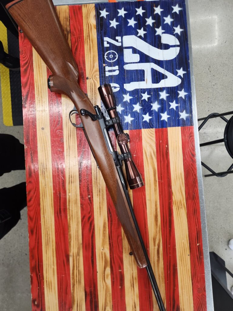 Ruger, M77, Black,Bolt Action, 22″ barrel, .22-250 REM,Leupold 6x scope, No Case, No lock Ruger, M77, Black,Bolt Action, 22″ barrel, .22-250 REM,Leupold 6x scope, No Case, No lock