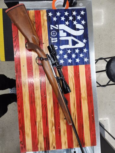 Ruger, M77, 7MM, 22″ Barrel, Black, Bolat Action, Bushnell 4x scope, No case, No lock