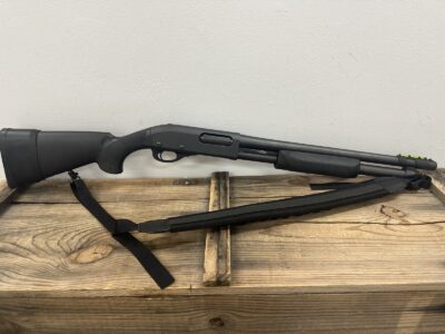Remington 870 Tactical, 12 Gauge, Pump Action 18.5″ Barrel, 7rd TubEe, Side Saddle, Black, W/ Black Soft Case