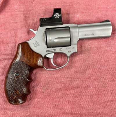 Taurus 605, 357 MAG, 3″ Barrel, Gray, DA, Fox Army Red Dot, Houge Rubber Grip
